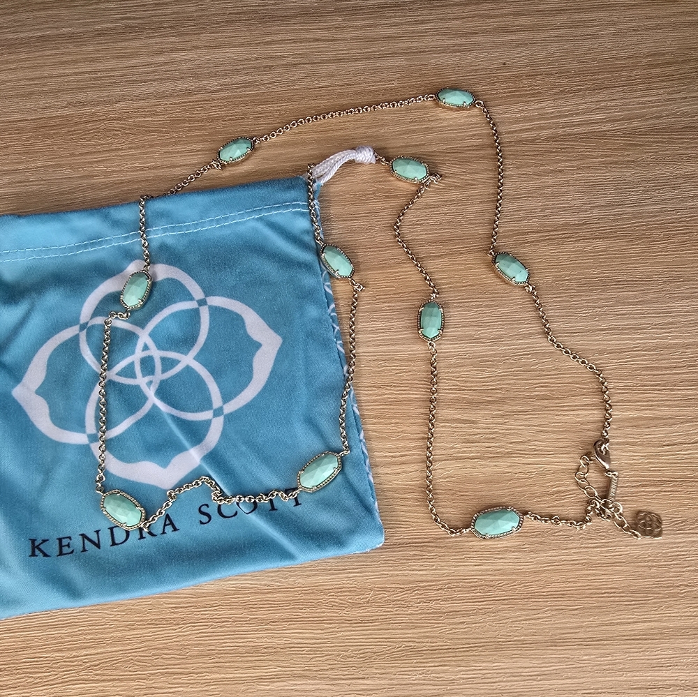 *Rare* Kendra Scott Kelsie Kellie Station Necklace Mint Gold - Picture 3 of 4